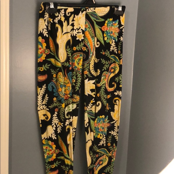 Boutique leggings - Picture 2 of 3